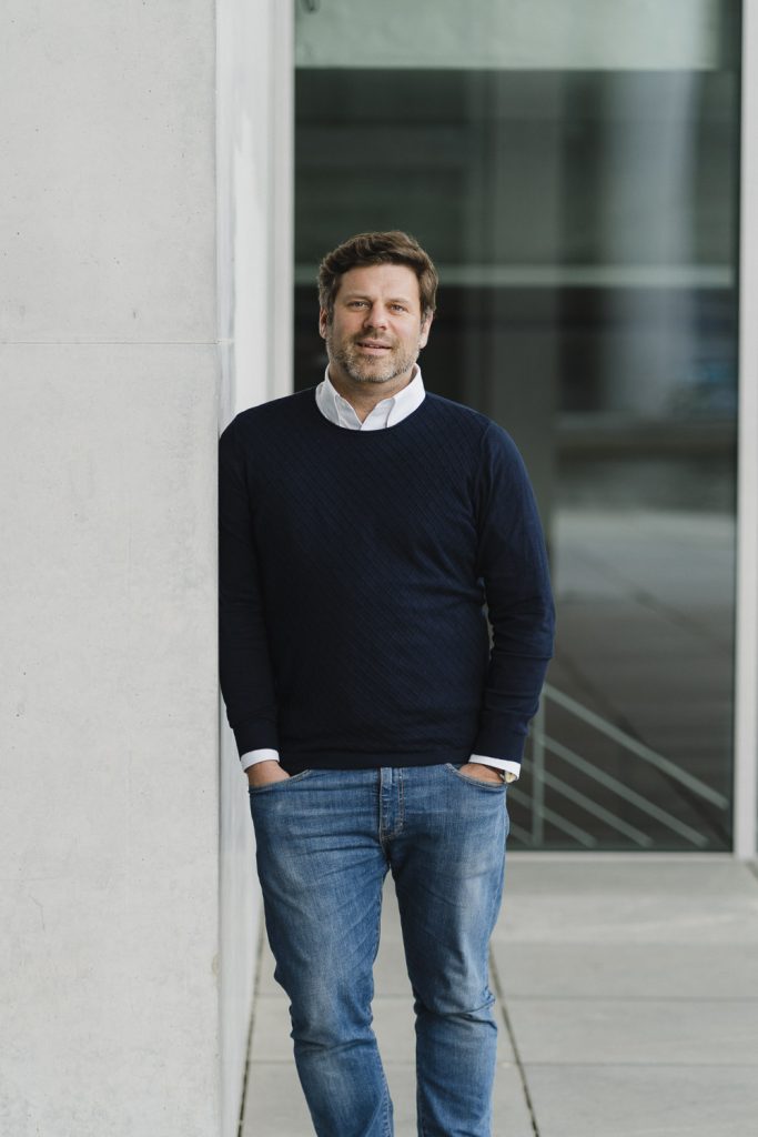 Fotoshooting David Kohlruss Regierungsviertel Marie-Elisabeth-Lüders-Haus Berlin Portrait Bewerbungsfoto